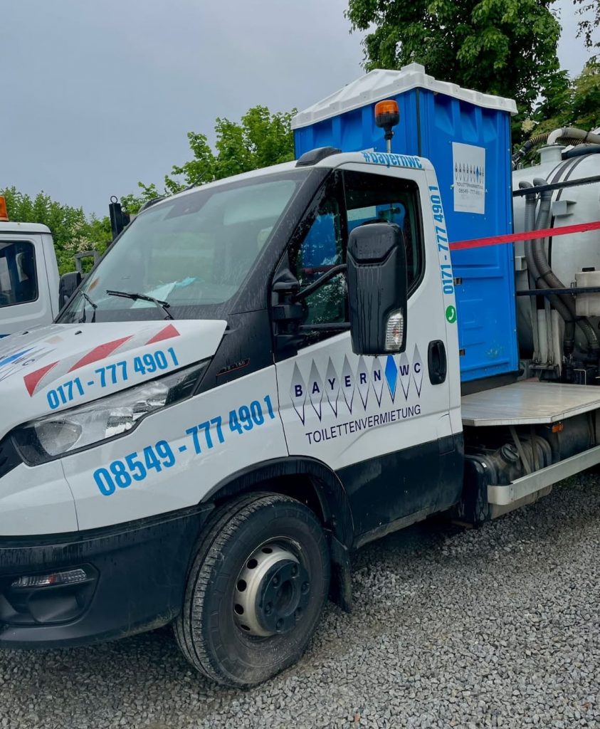 Mobile toiletten einsatzfahrzeug abtransport Niederbayern oberfalz Bayern WC BayernWC Dixis f&uuml;r Bayern